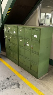 1 Pos. Schließfachschränke, 3x 12-türig, 3x20-türig und 1x8-türig